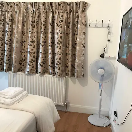 Oxford Bed And Breakfast Кидлингтон Экстерьер фото